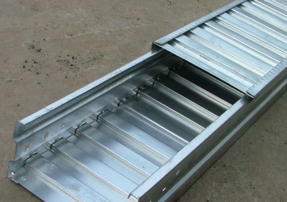 高強節(jié)能橋架4